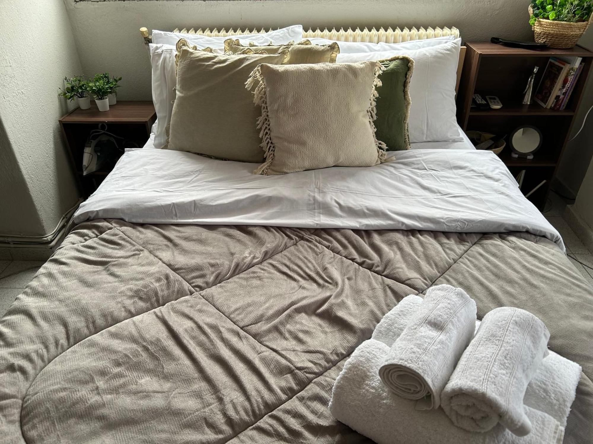 City Center Apartment Серес Екстериор снимка